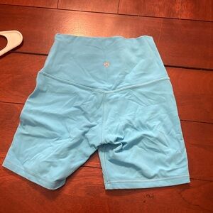 lululemon poolside blue biker shorts